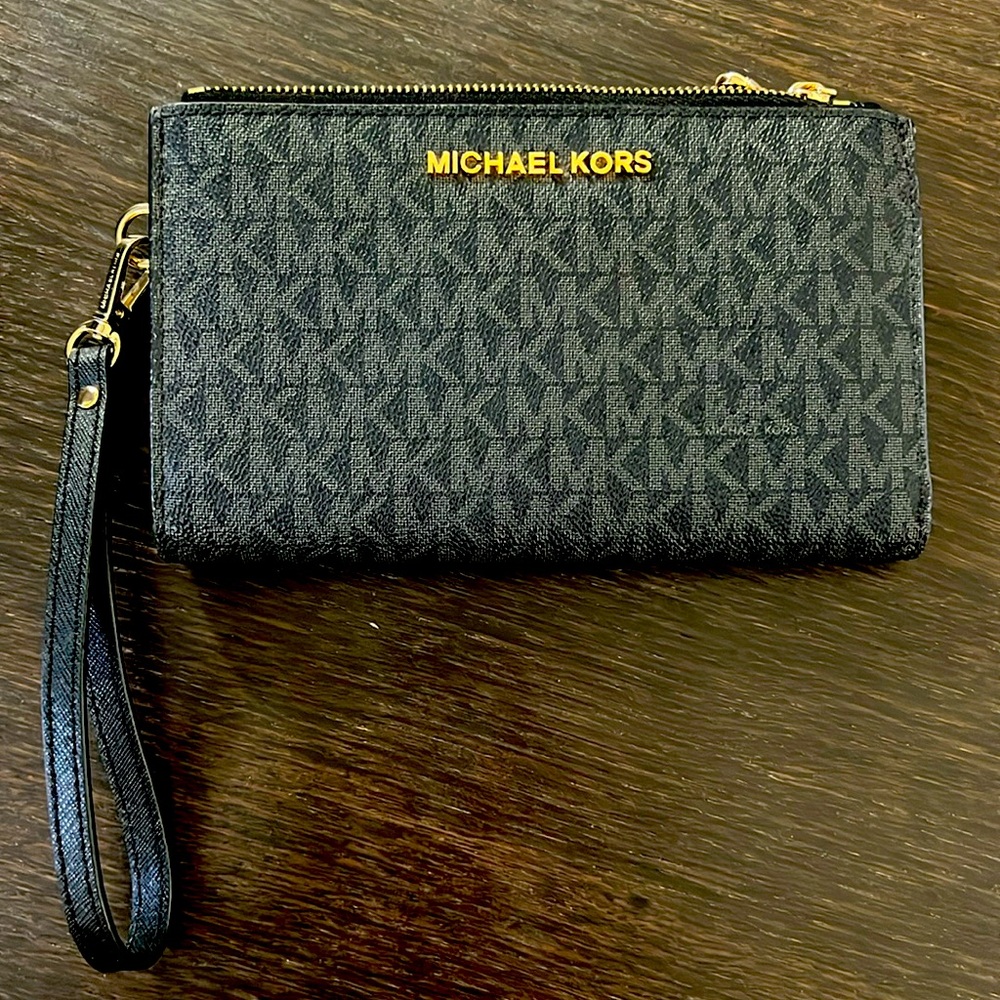 Michael Kors wristlet wallet with phone holder